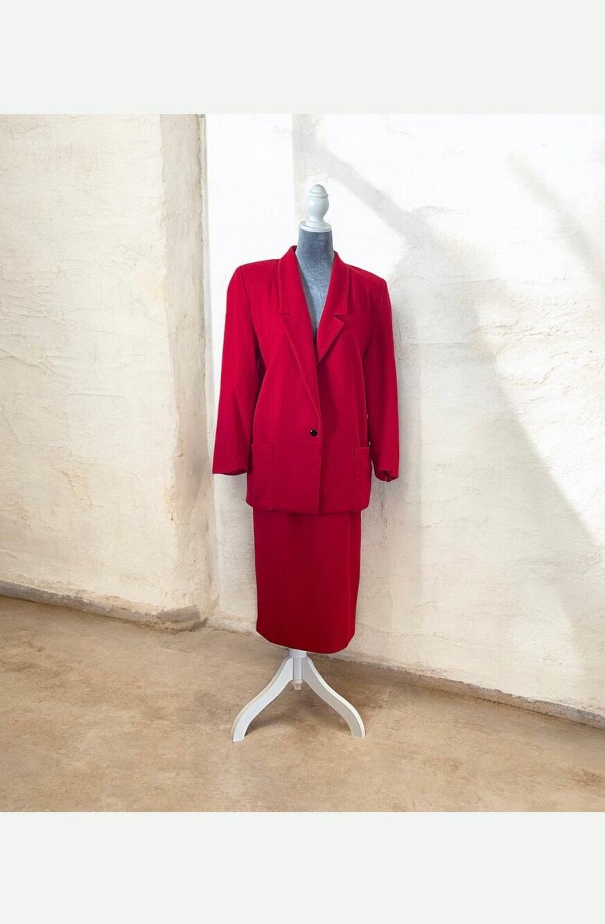 Michele 100% Wool Skirt Suit Womens Lined Red Blazer Skirt Size 9/10